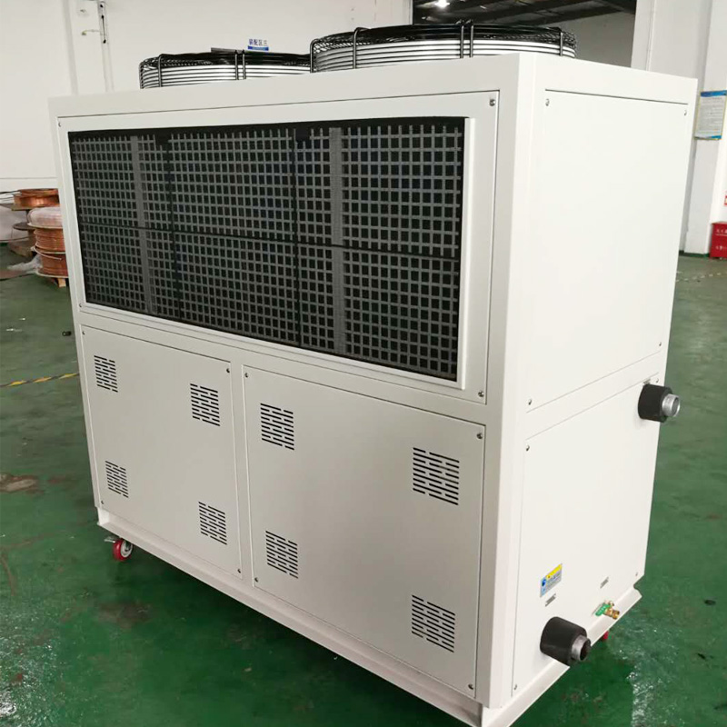 冷水機在激光投影技術和PC塑料薄膜生產制造三輥壓光機上的運用